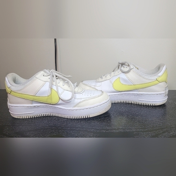 Women's Nike Air Force One Shadow, Pale Ivory Light Zitron, Size 10 - Picture 1 of 6